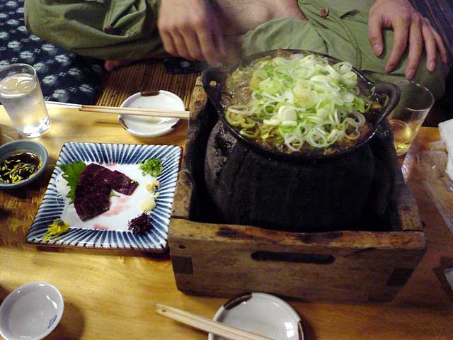 左はクジラっす、これも味わい深い